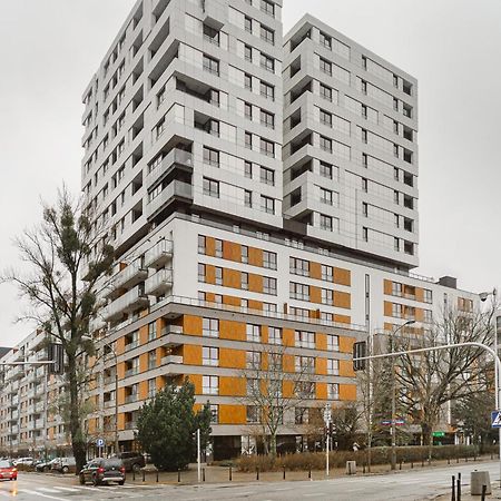 Cozy Family Apartments With Balcony Near Zlote Tarasy Varsóvia Exterior foto