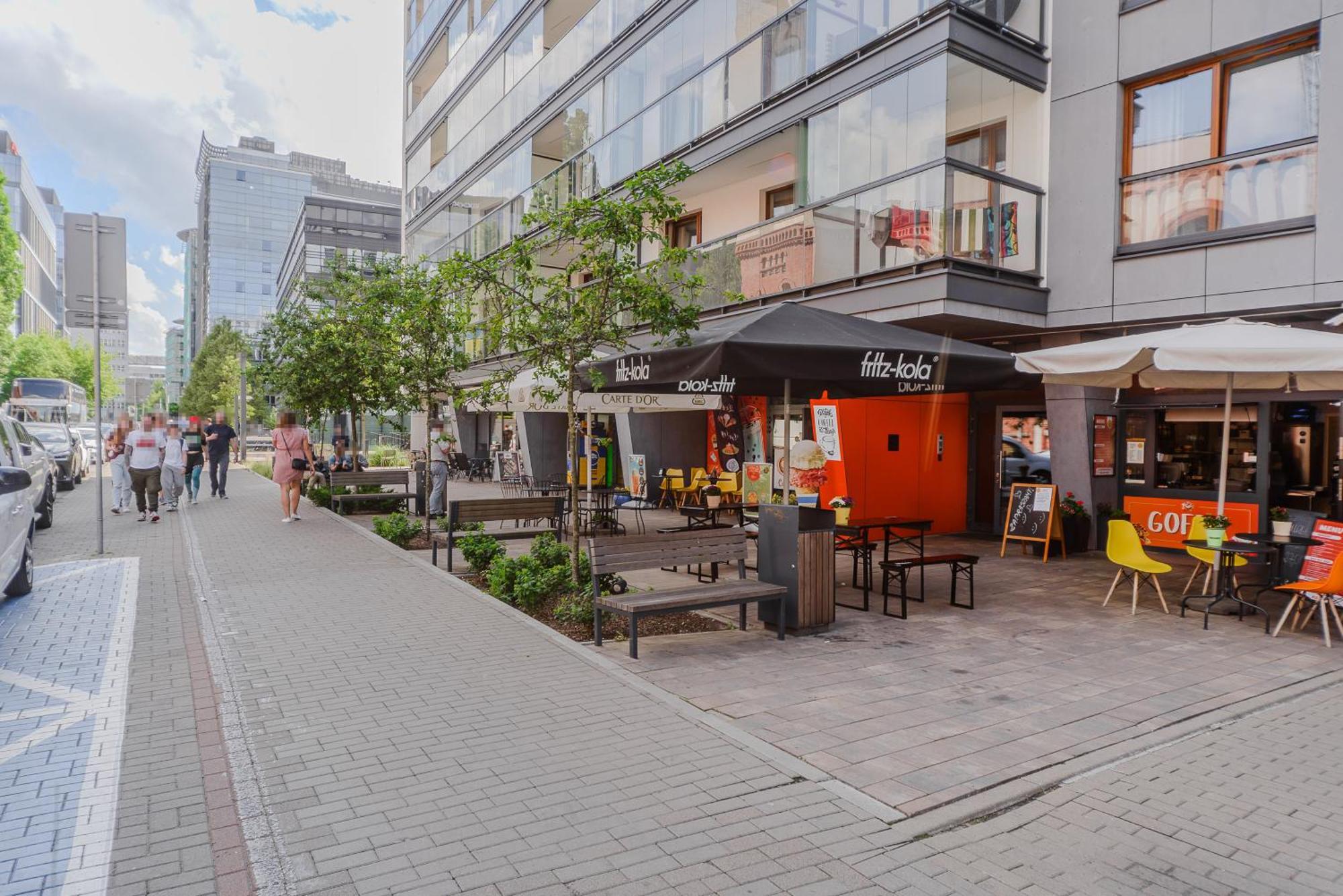Cozy Family Apartments With Balcony Near Zlote Tarasy Varsóvia Exterior foto