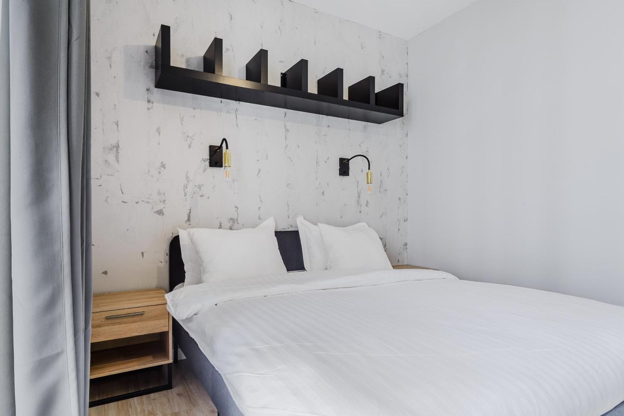 Cozy Family Apartments With Balcony Near Zlote Tarasy Varsóvia Quarto foto